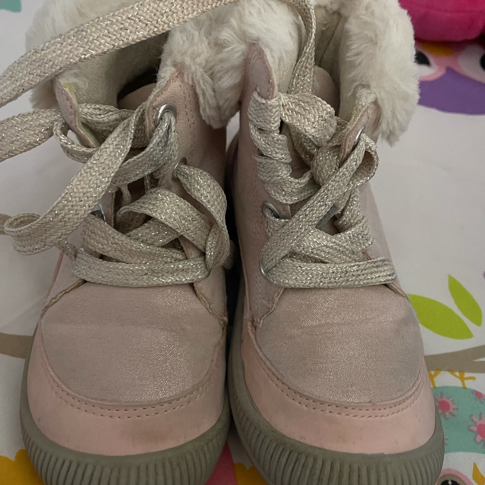 Girl boots